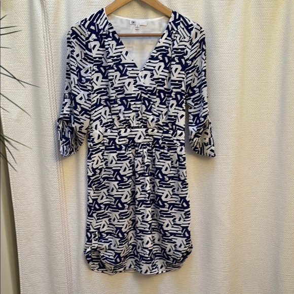 DR2 Blue and White Patterned Dress with Pockets - Picture 1 of 9